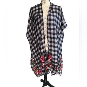 Do Everything in Love flowing floral caftan style wrap, one size